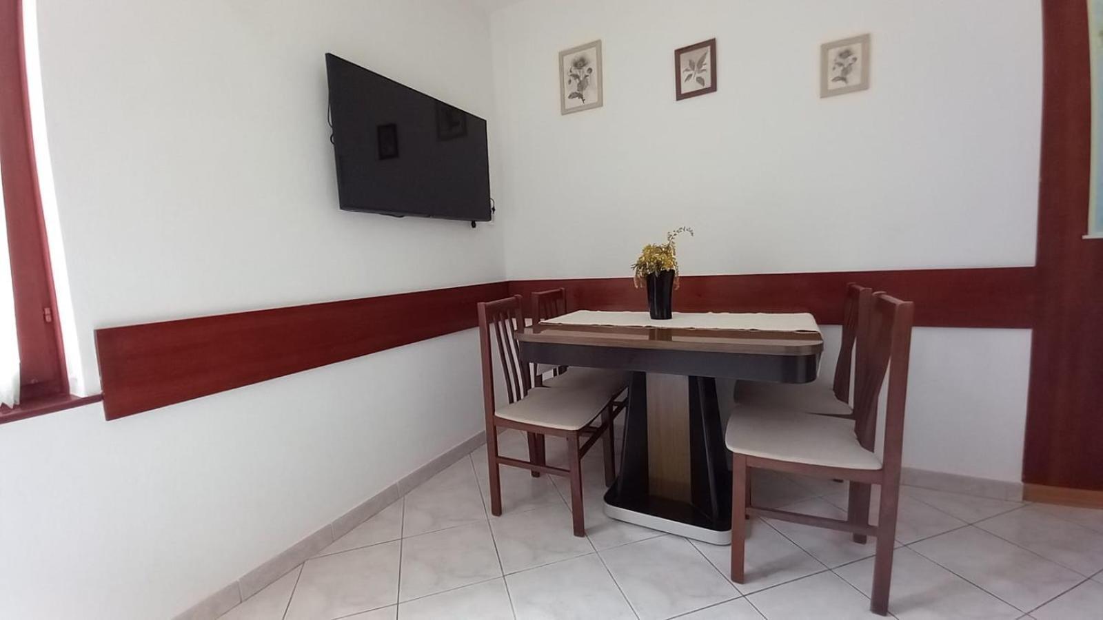 Apartment A4 Ines Near Beach Poreč Extérieur photo